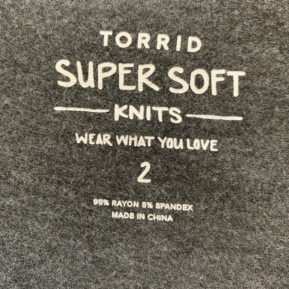 Torrid  - Size 2 - Picture 8 of 13